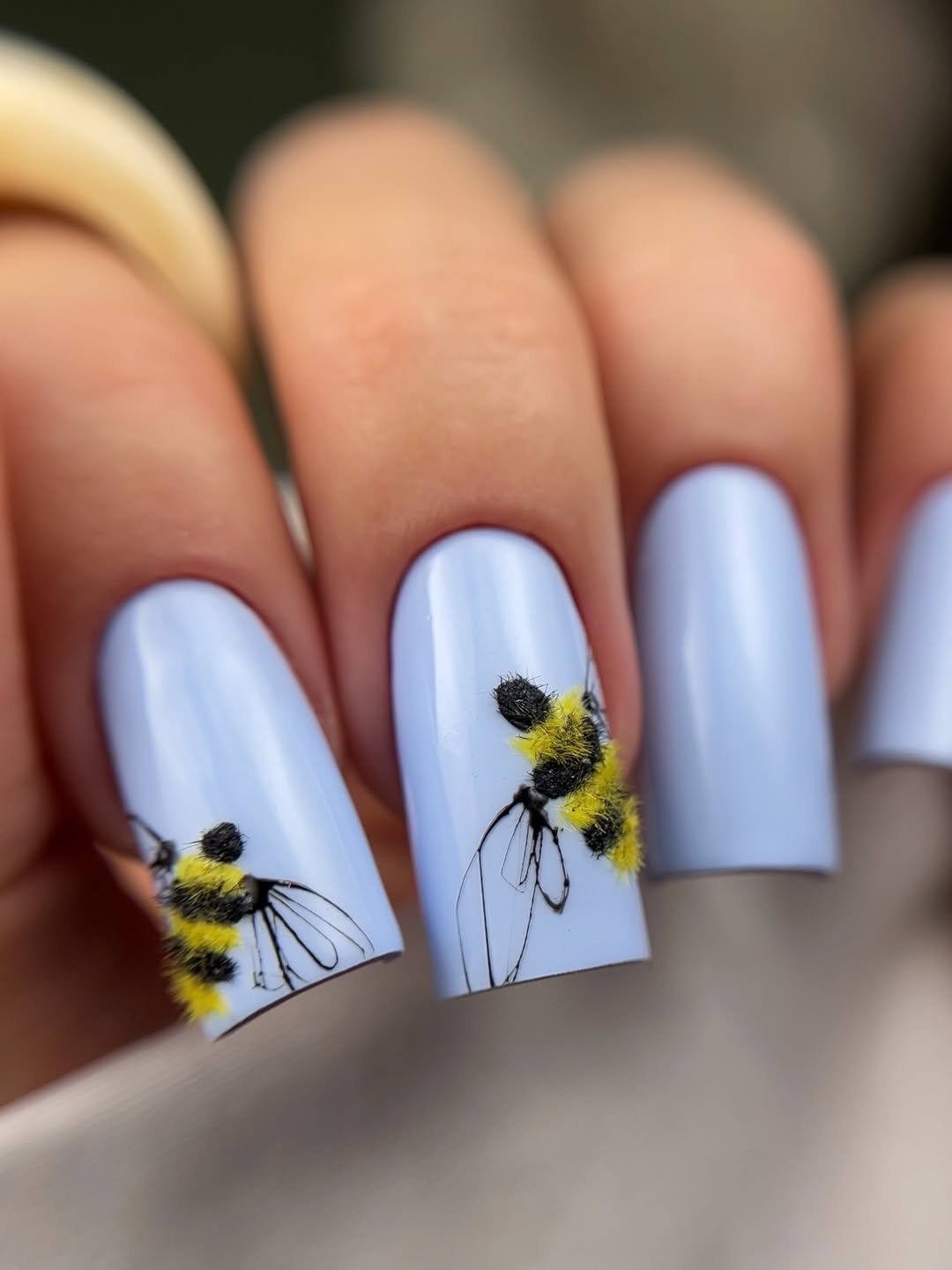 Baby Blue Bumblebee Fuzzy 3D Nails