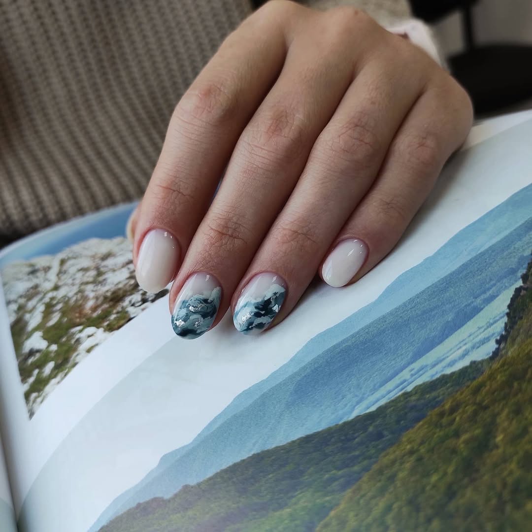 Blue Green Silver Abstract Sea Wave Nails
