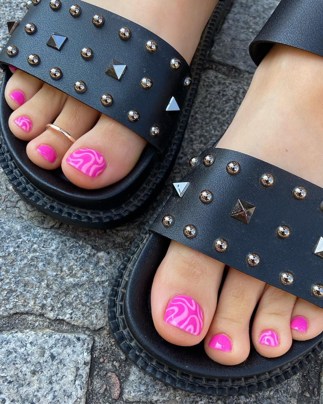 Bright Pink Swirl Pedicure With Toe Ring