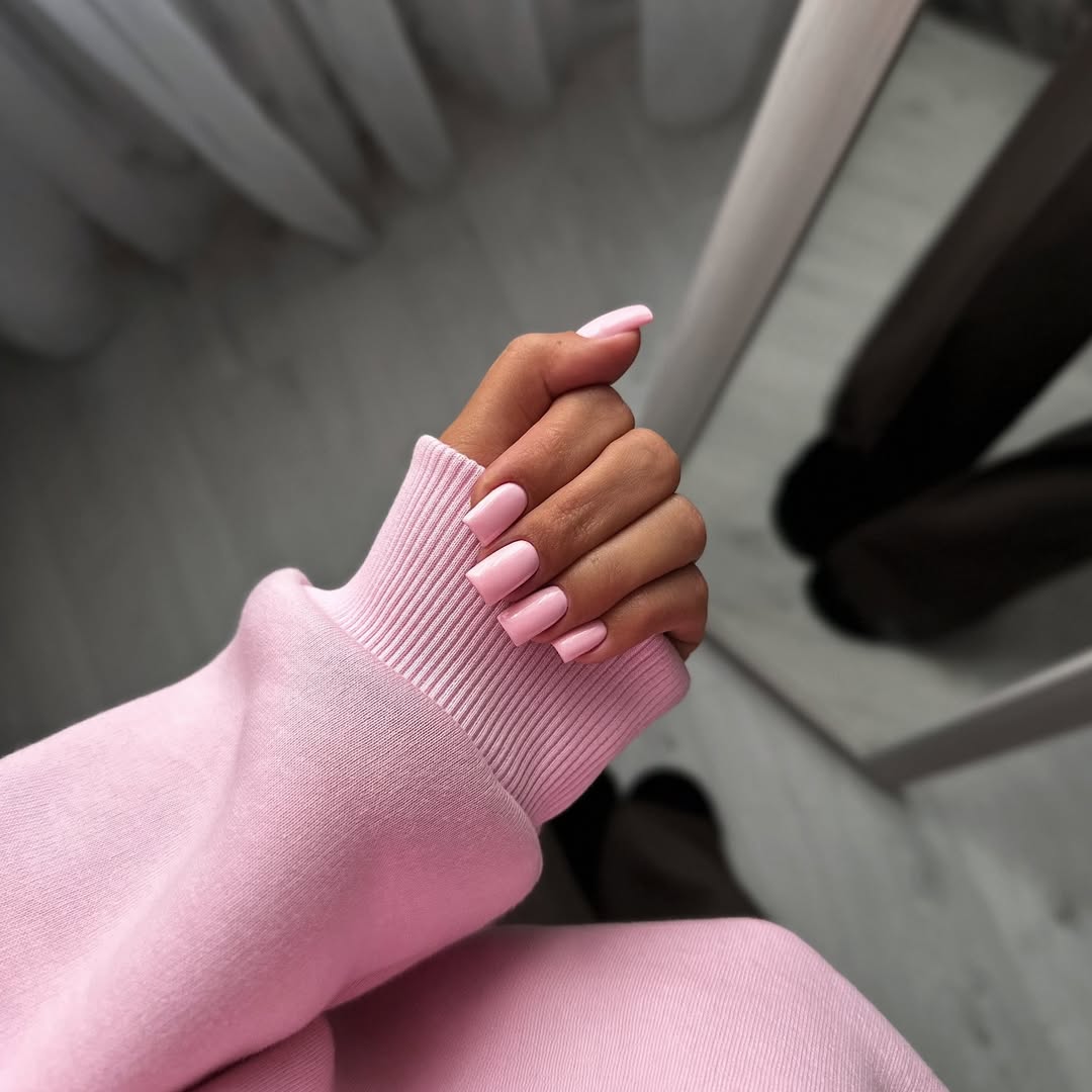 Bubblegum Pink Glossy Coffin Nails