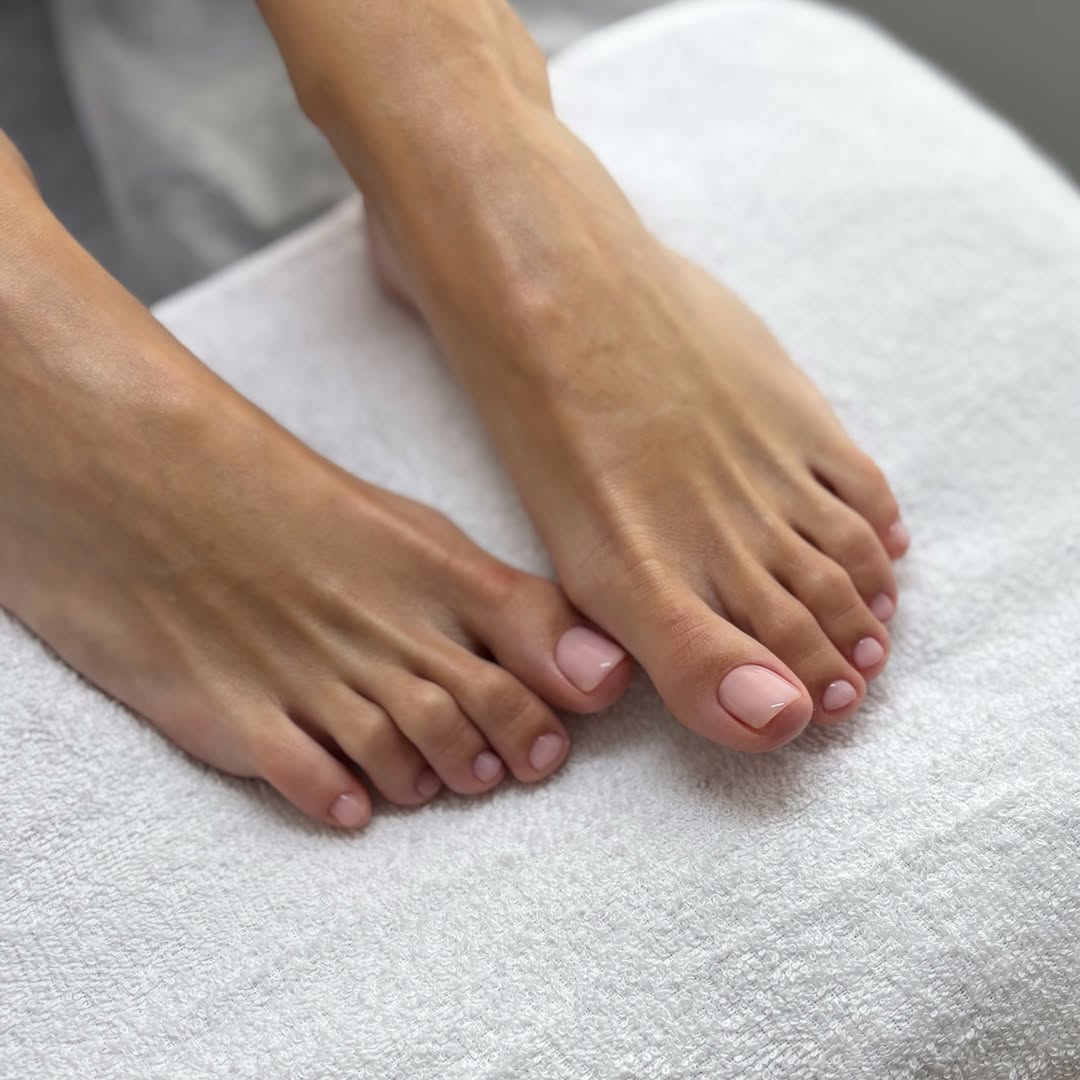 Clean Girl Glossy Nude Pink Pedicure