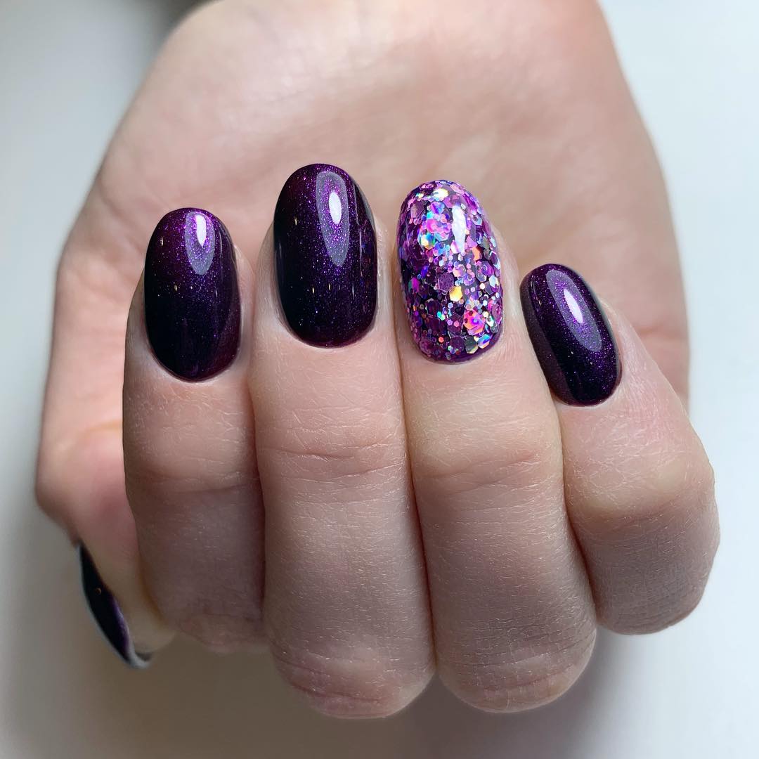 Deep Shimmer Purple Glitter Accent Oval Nails