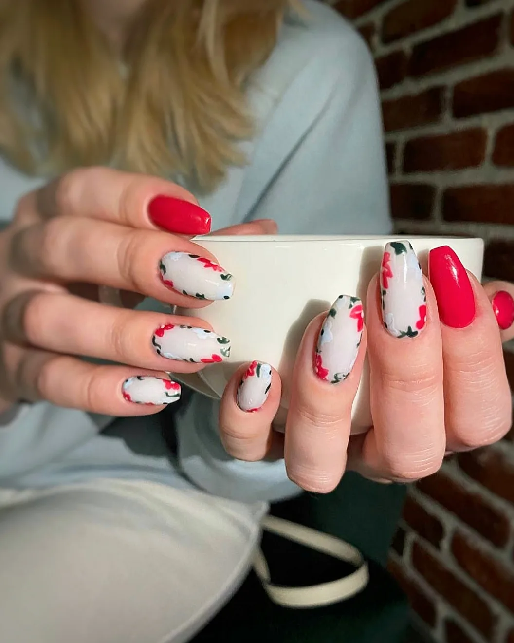 Floral White and Red Mismatched Oval Nails