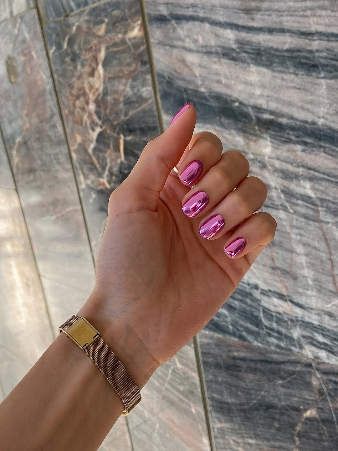 Hot Pink Chrome Short Oval Nails