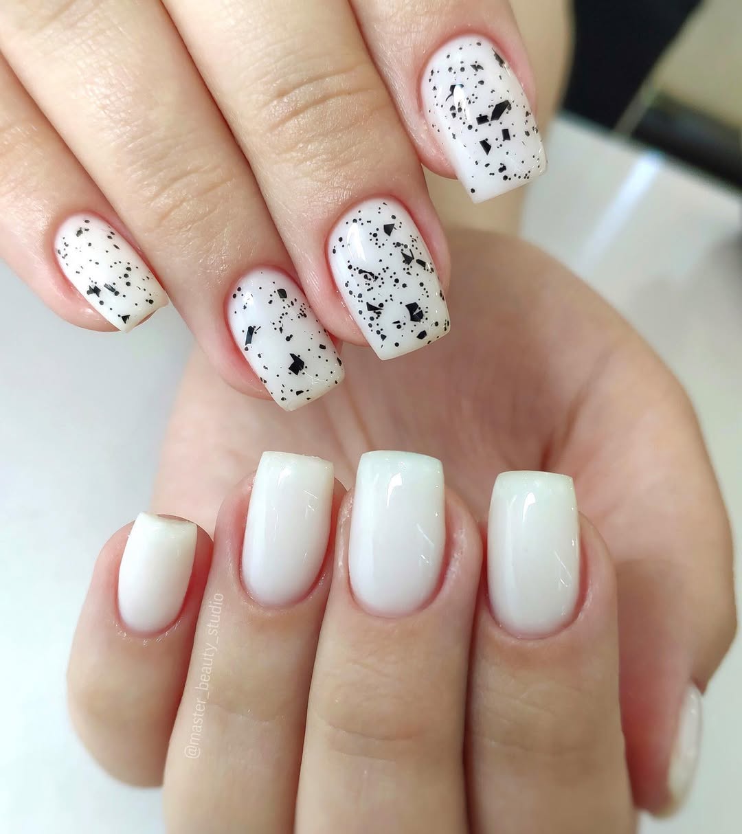 Milk White Quail Egg Speckle Nails