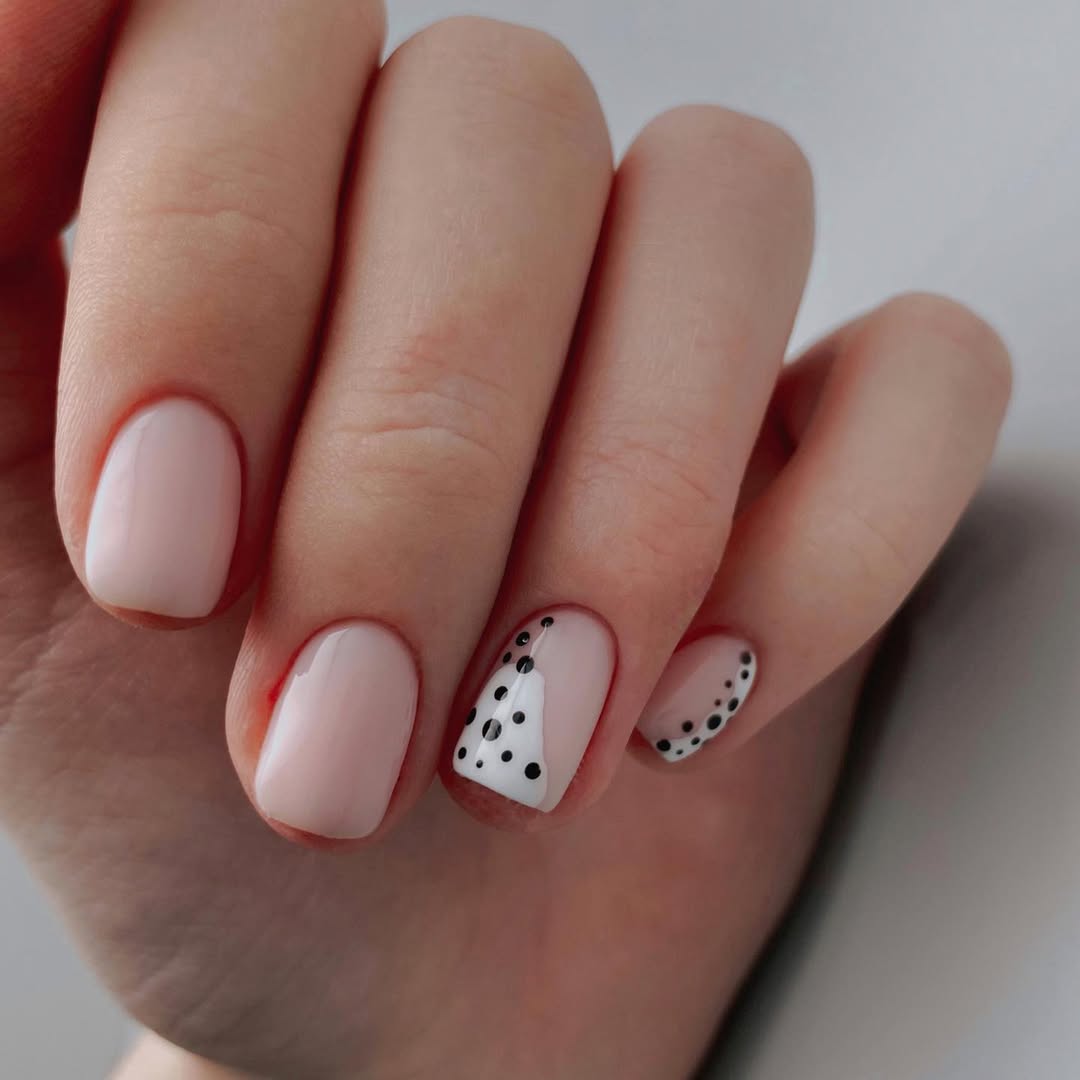 Milky Pink Polka Dot Short Round Nails