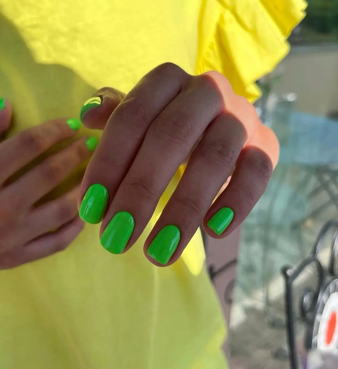 Neon Lime Green Glossy Short Round Nails