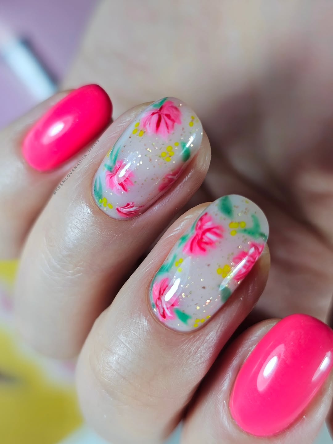 Neon Pink Floral Glitter Short Oval Nails