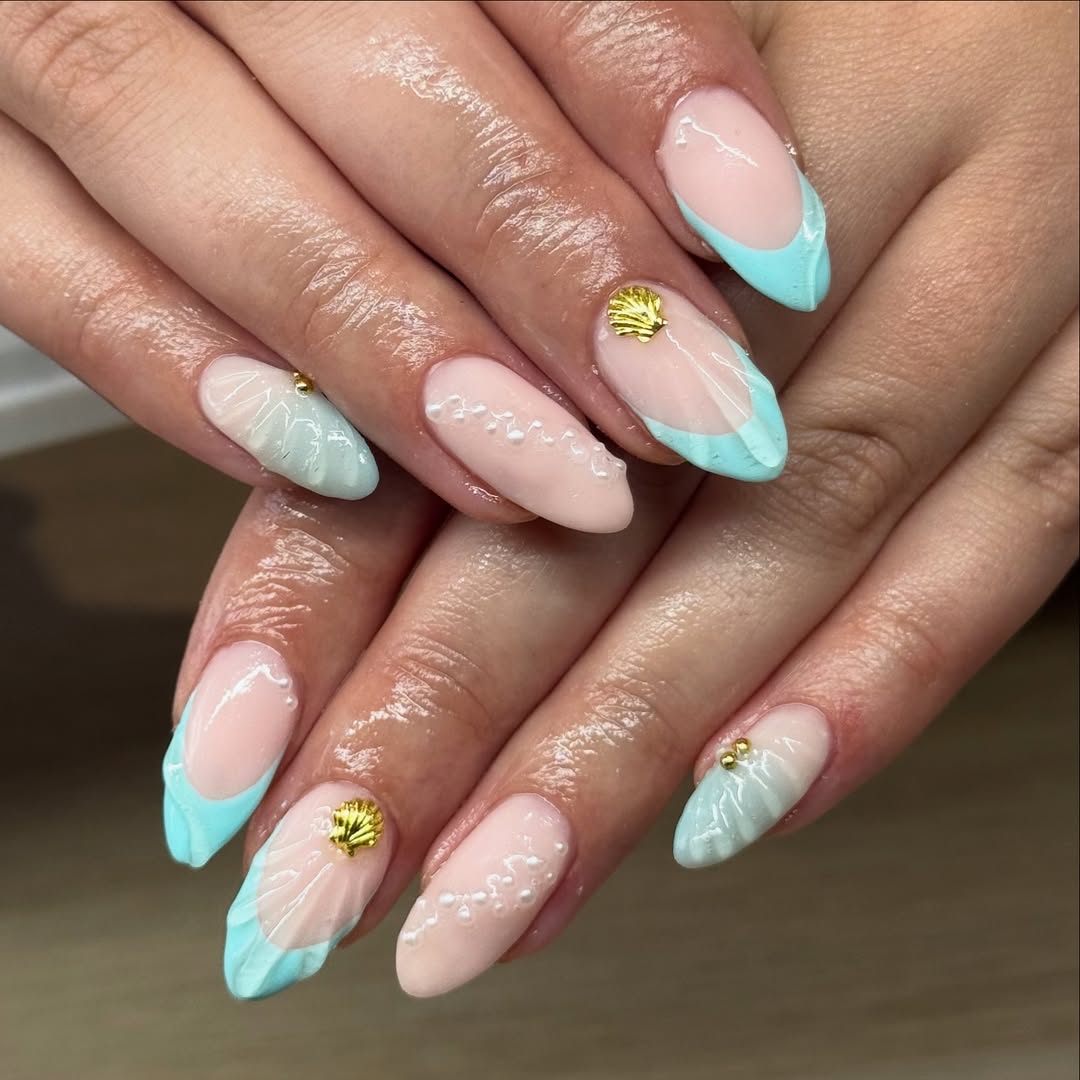 Ocean Breeze Seashell Almond Nails