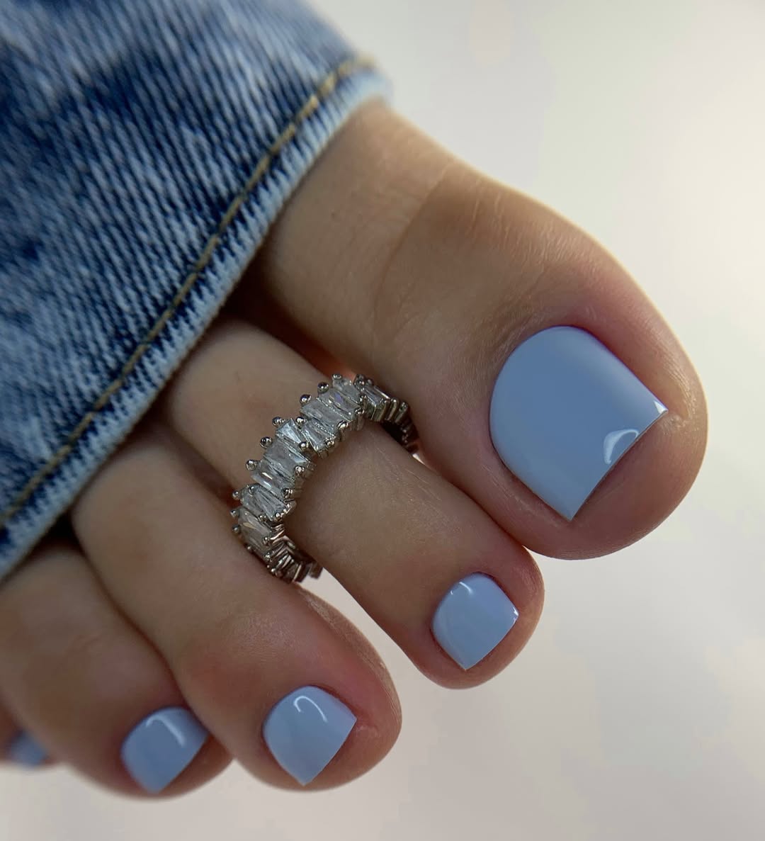 Pastel Baby Blue Glossy Solid Color Pedicure