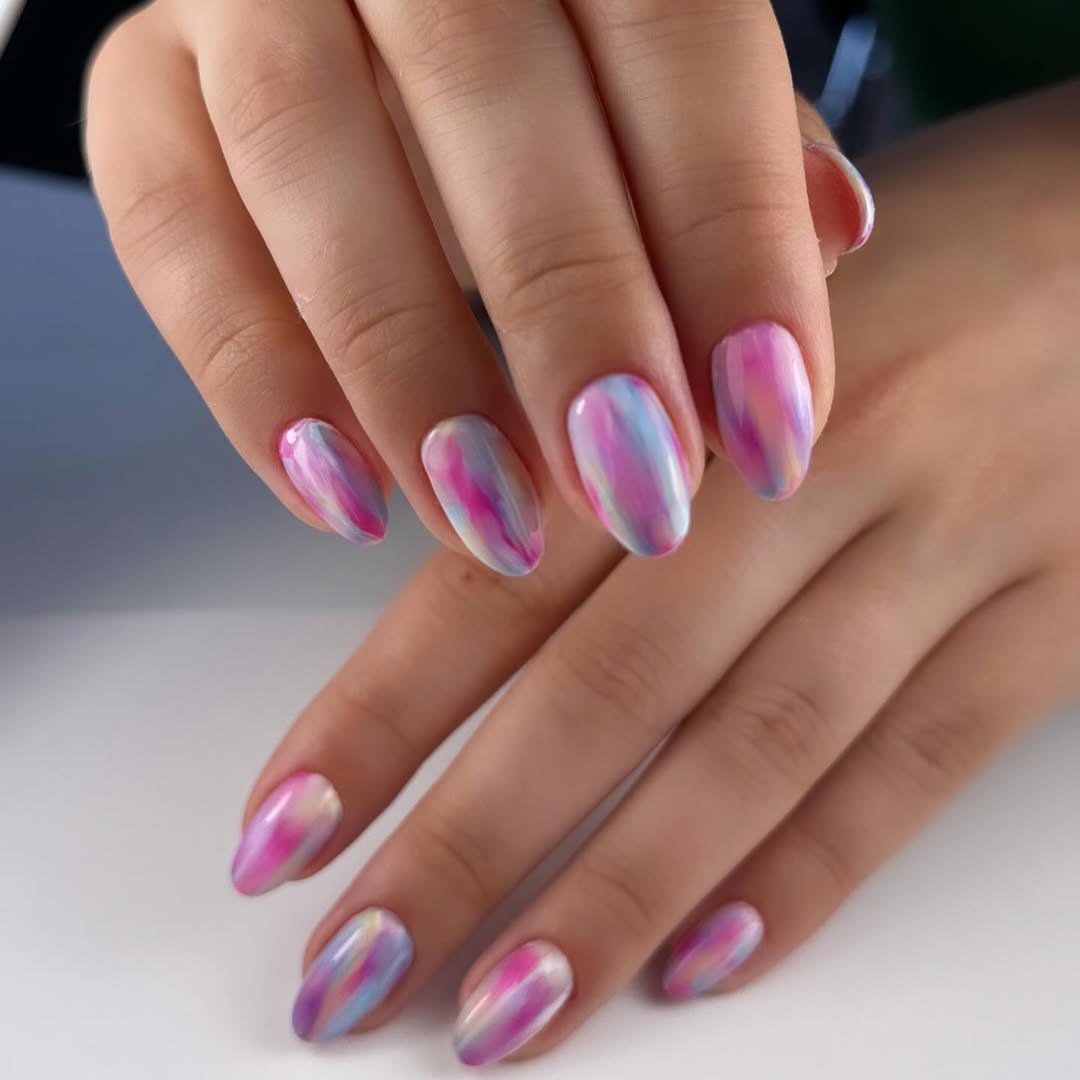 Pastel Swirl Glossy Oval Summer Dream Nails
