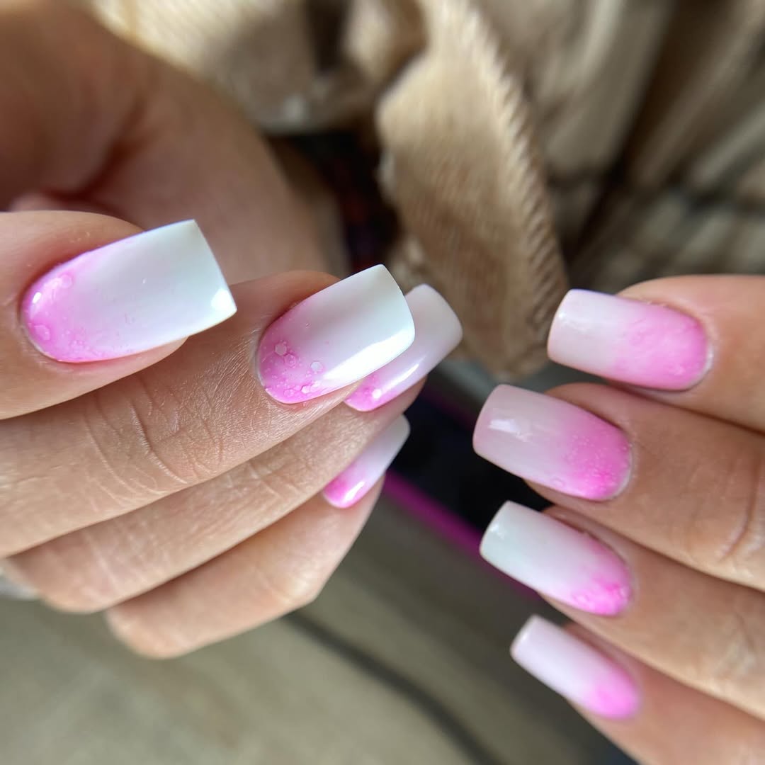 Pink Bubblegum Ombré Square Glossy Nails