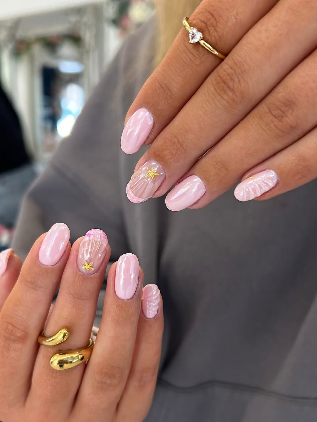 Pink Pearlescent Seashell Accent Oval Nails