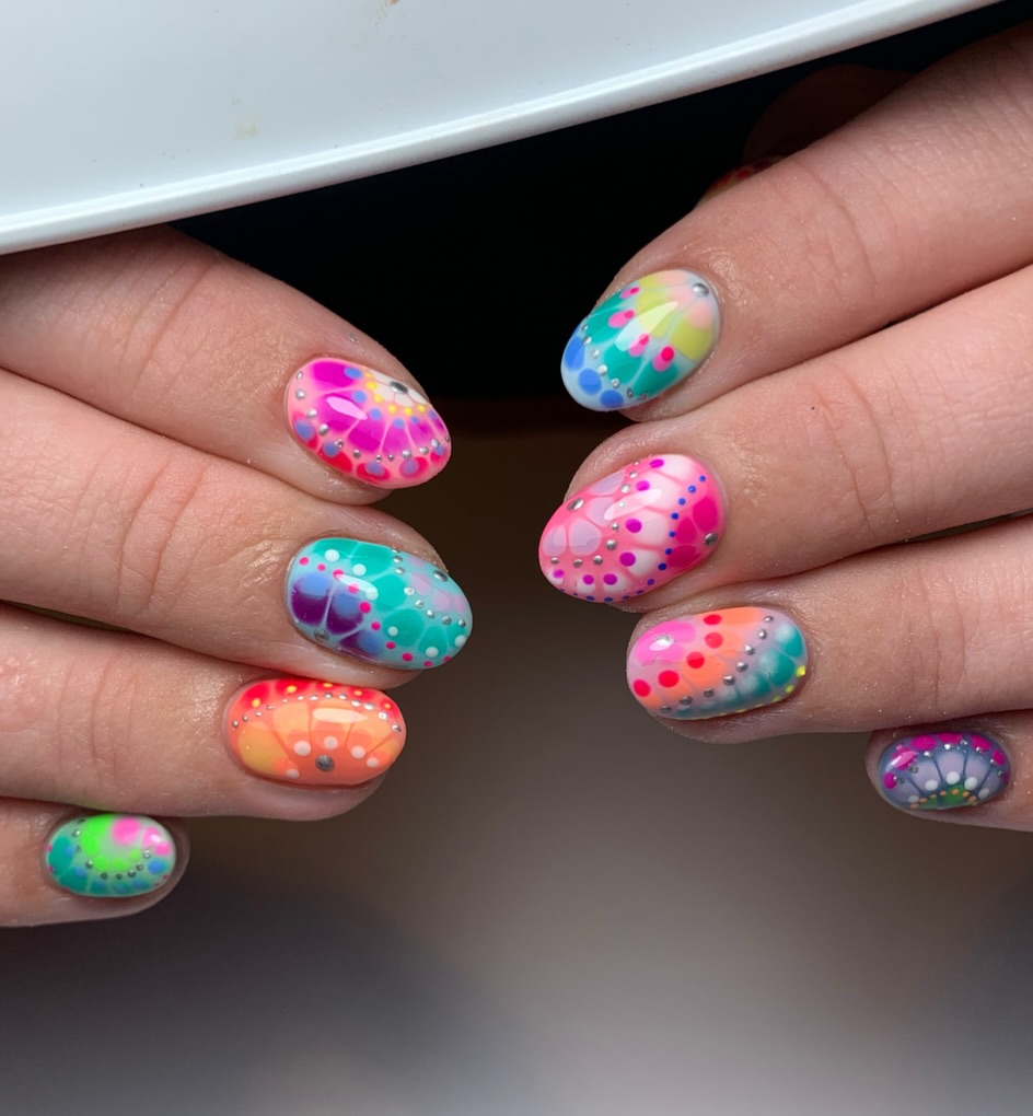 Rainbow Dot Swirl Glossy Short Oval Nails