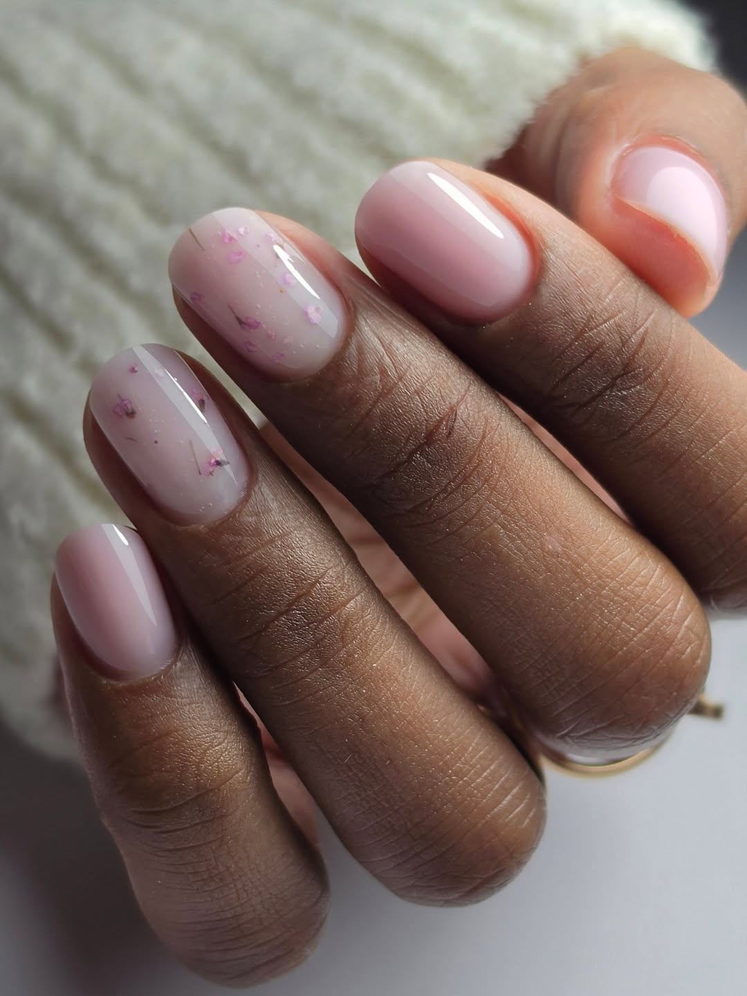 Sheer Pink Dry Flower Oval Nails