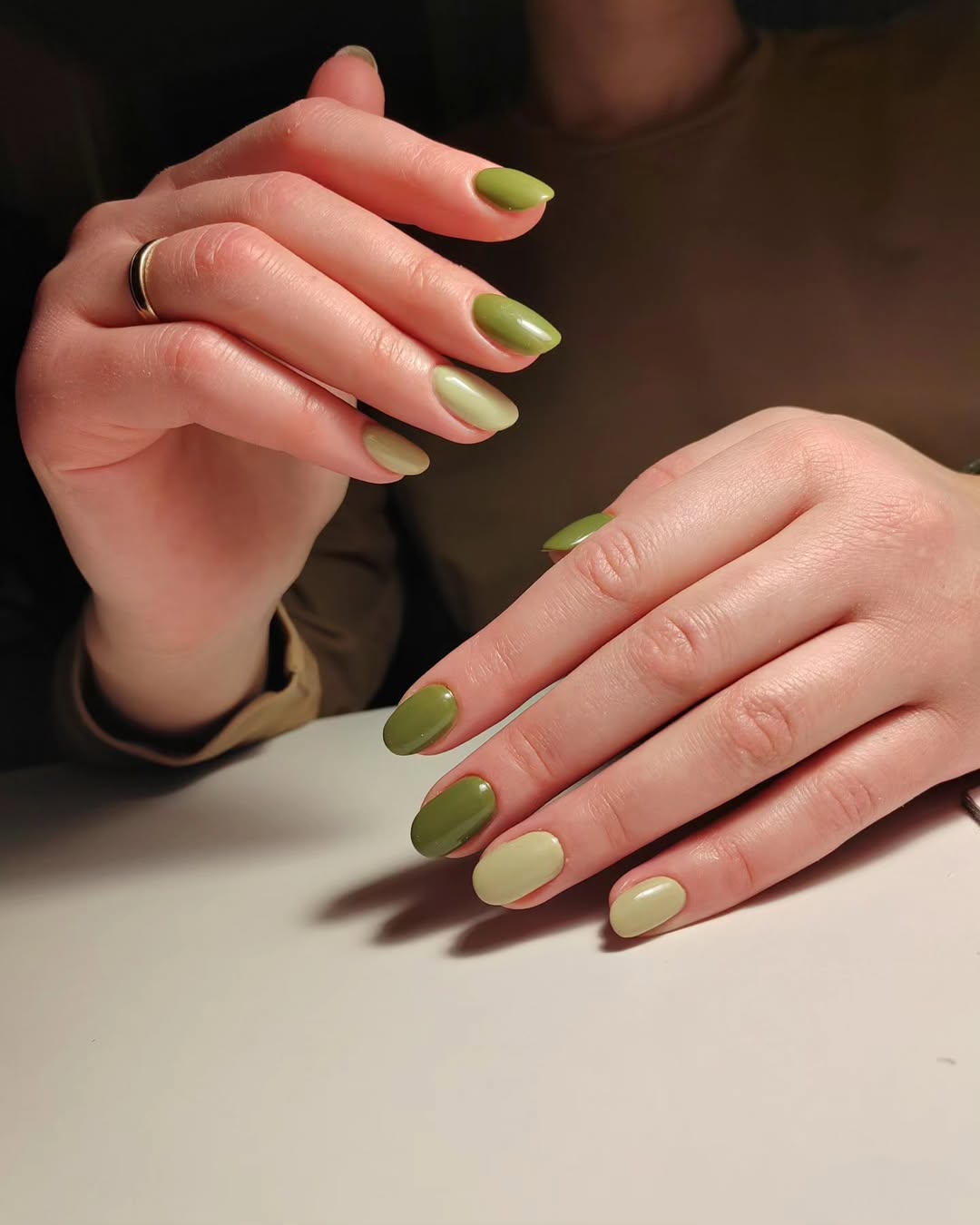 Soft Green Glossy Mismatched Oval Nails