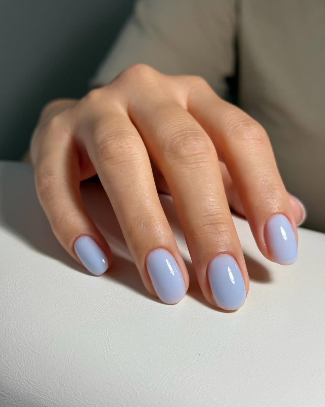 Soft Lavender Milky Glossy Short Oval Nails