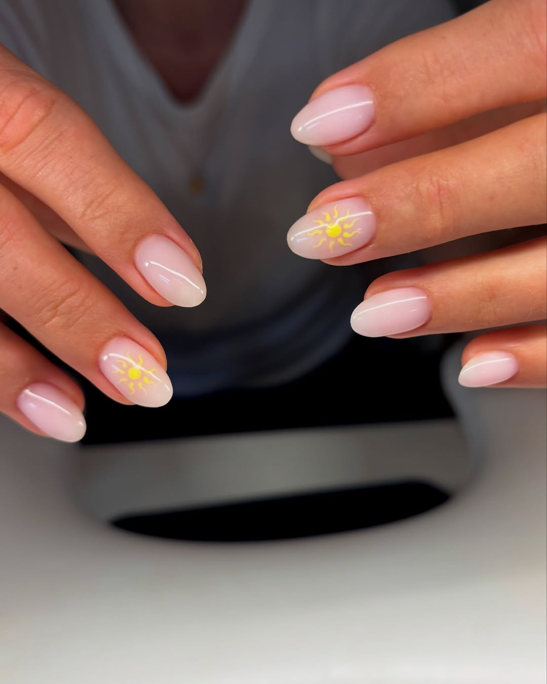 Soft Milky Pink Sun Nail Art