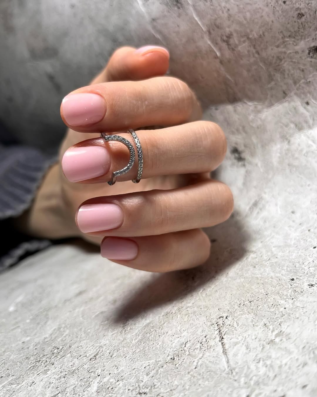 Soft Pink Glossy Short Round Nails