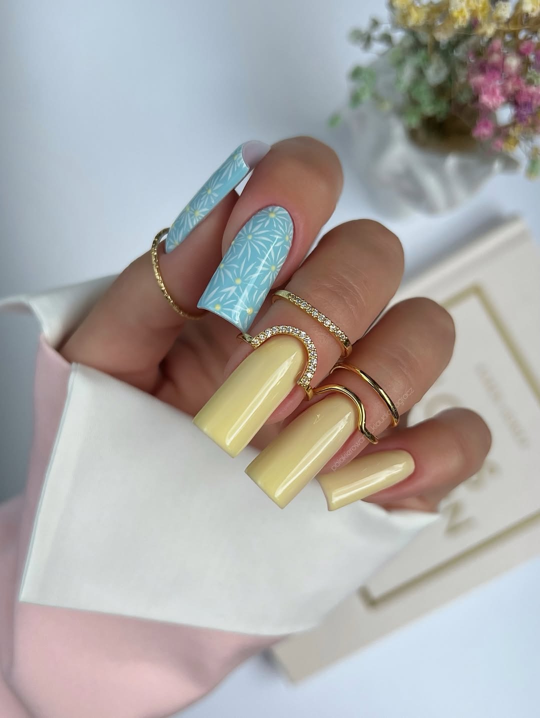 Soft Yellow and Sky Blue Daisy Extra-Long Coffin
