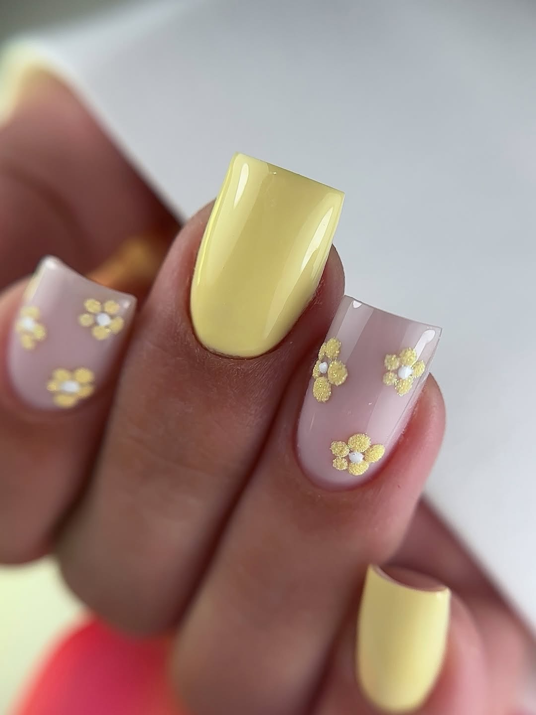 Soft Yellow Floral Accented Glossy Square Nails