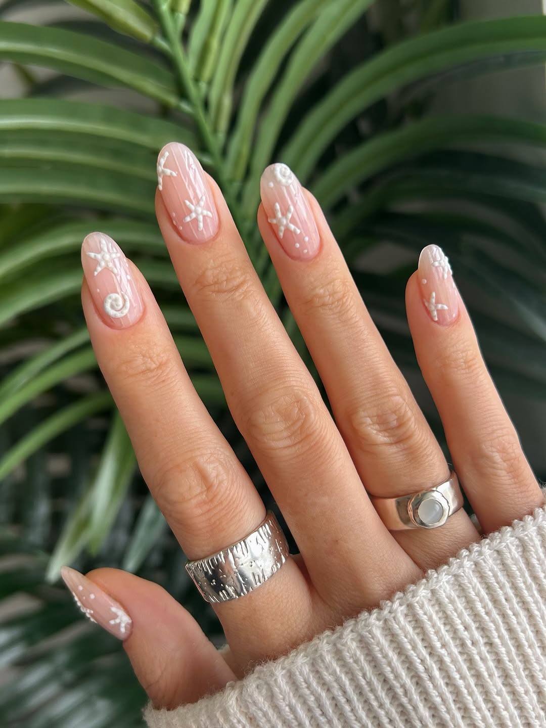 Textured Ocean Nudes With White 3D Starfish