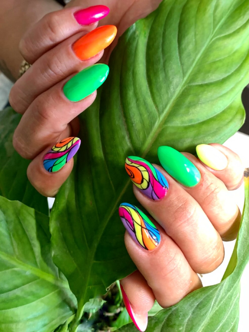 Vibrant Abstract Swirl Accent Nails