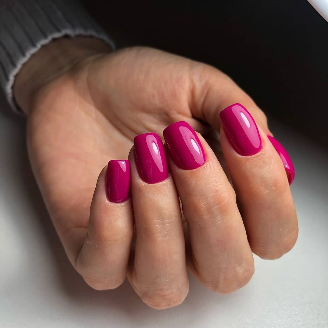 Vibrant Fuchsia Short Rounded Square Nails