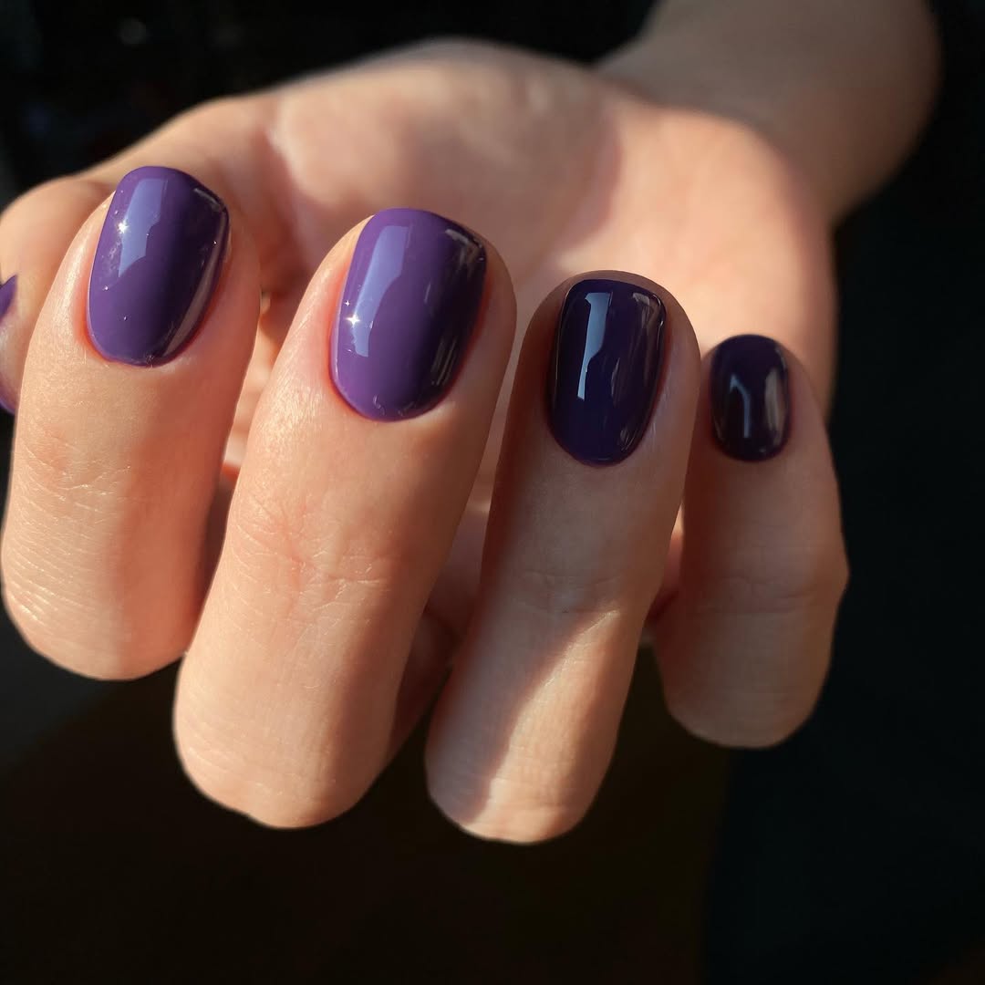 Vibrant Glossy Grape Purple Short Oval Nails
