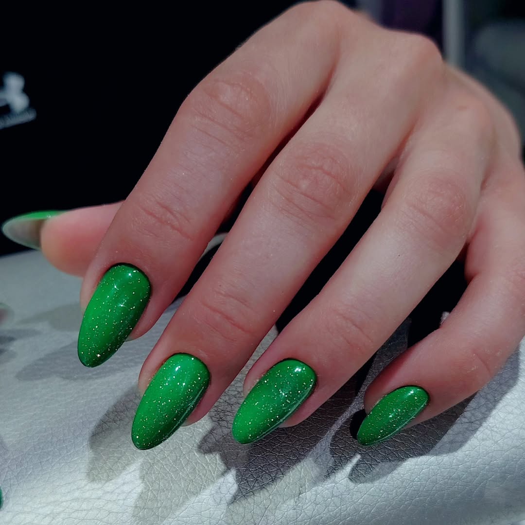 Vibrant Green Glitter Oval Gel Nails