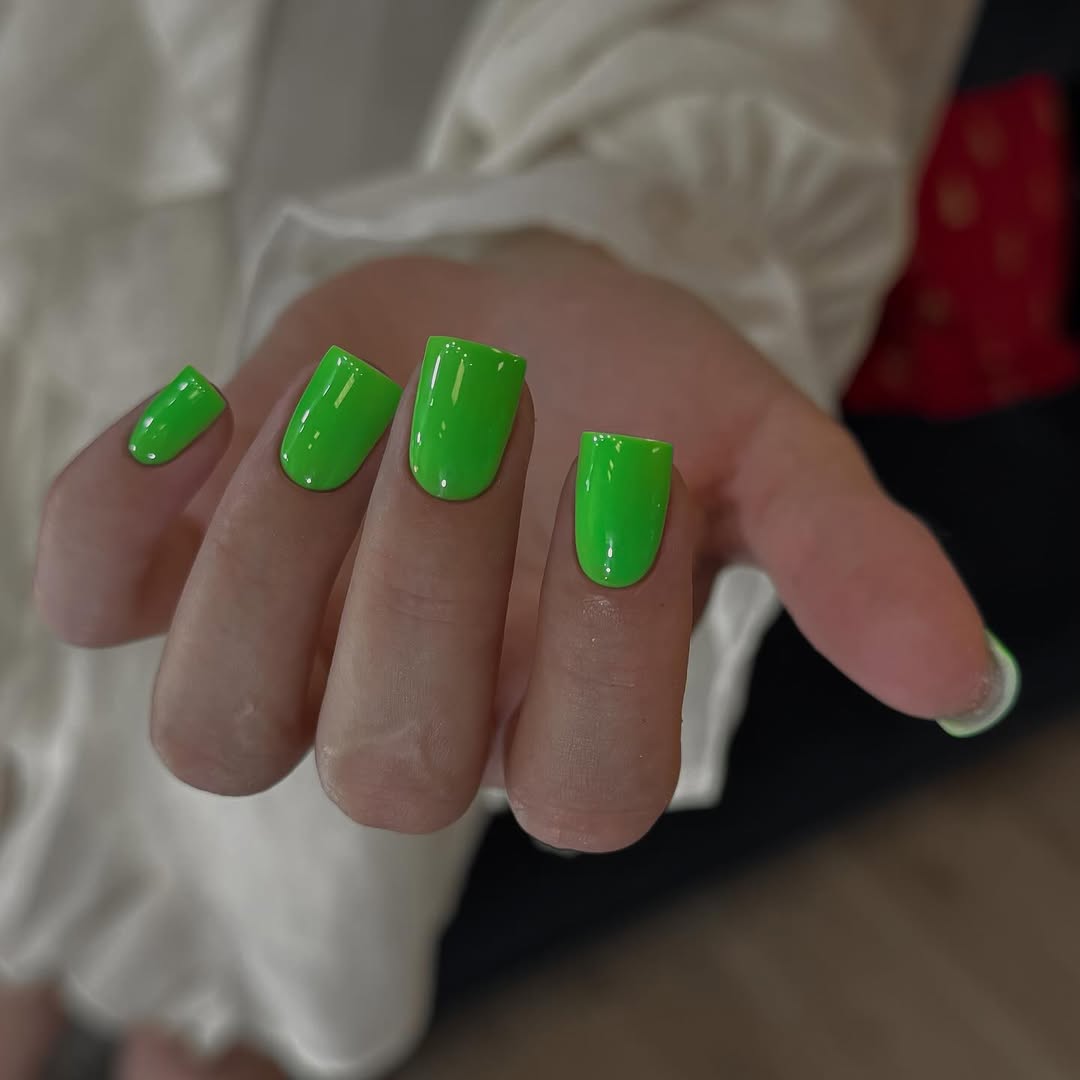 Vibrant Neon Green Glossy Square Summer Nails