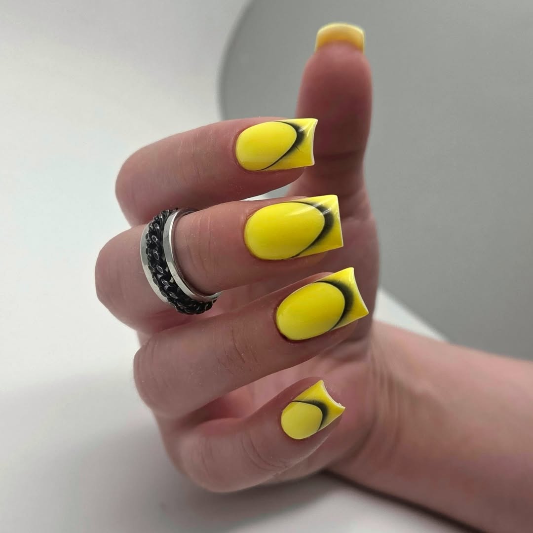 Vibrant Yellow Swirl Accent Square Nails