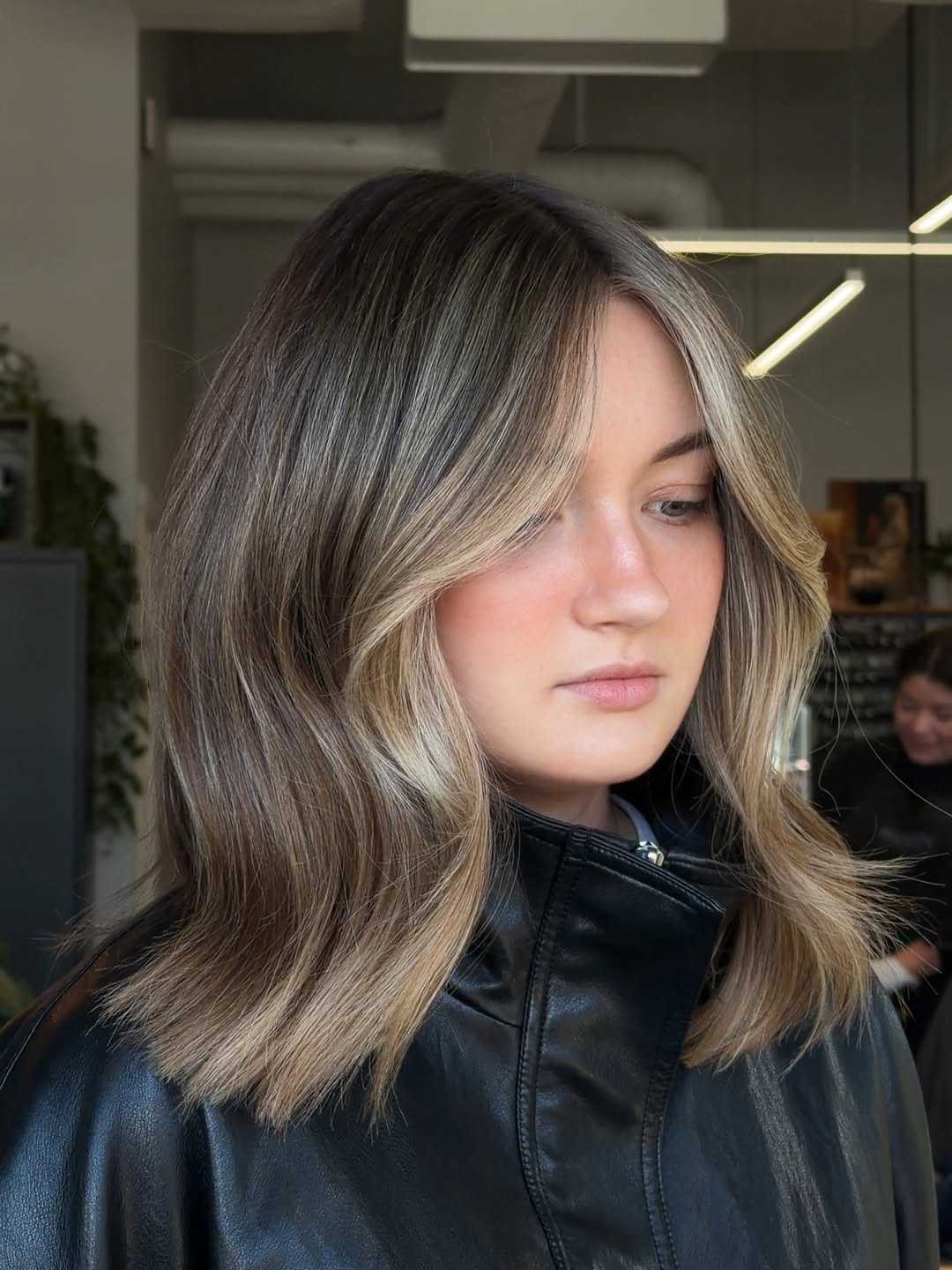 Bronde Money Piece With Soft Face Framing Layers