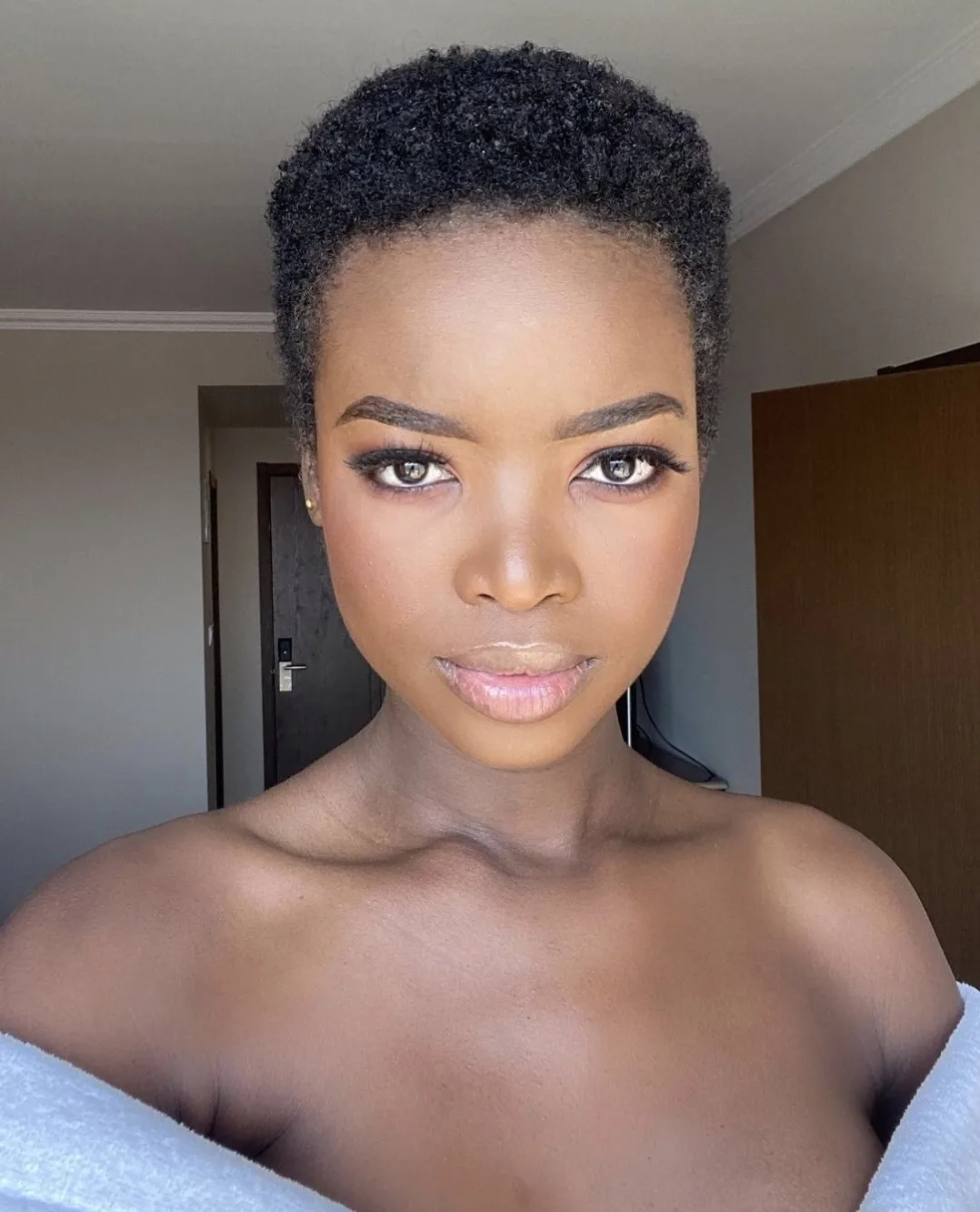 Chic Tapered Cut With Natural Coils