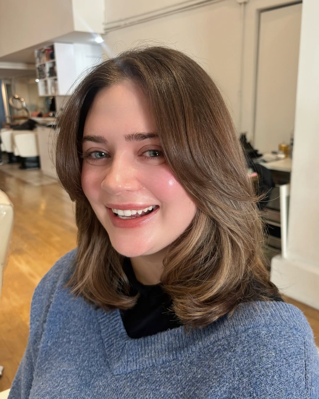 Fluffy Medium Hair With Subtle Caramel Highlights