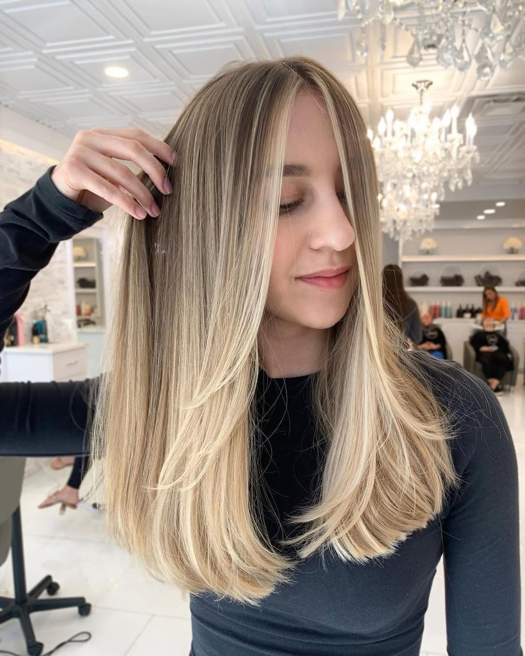 Gorgeous Blonde Money Piece With Soft Face Framing Layers