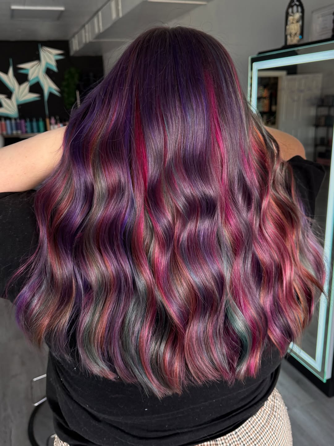 Mystic Magenta & Plum Multidimensional Waves