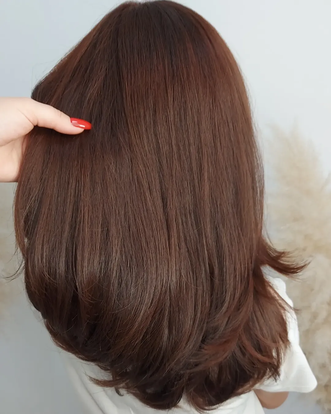 Rich Warm Brown Layers With Blown-Out Ends