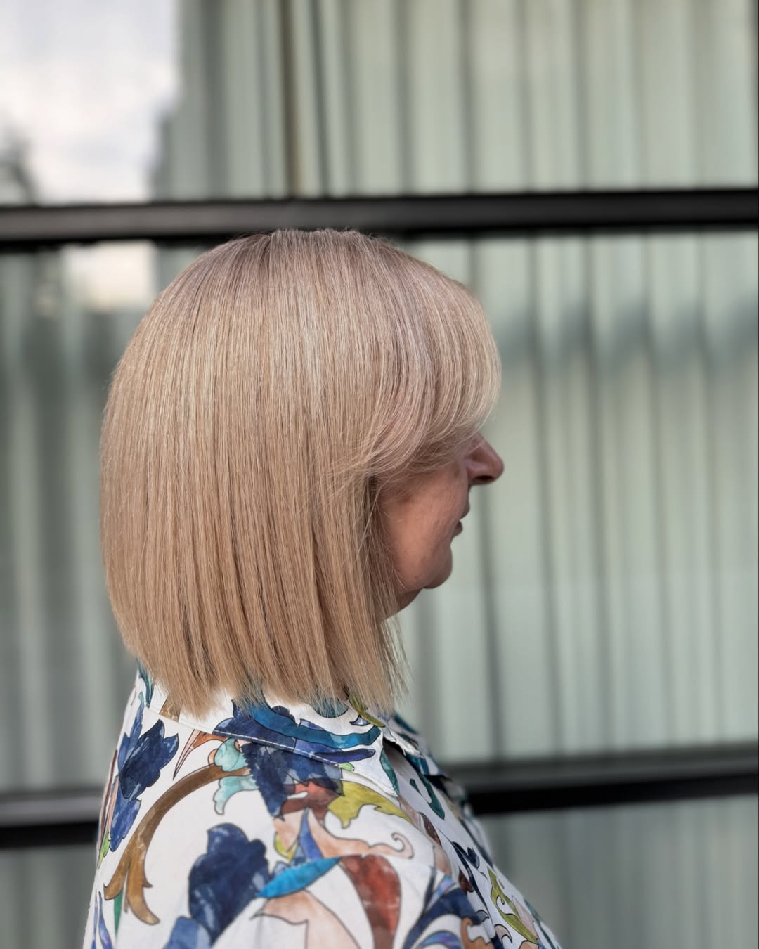 Soft Blonde Bob With Face-Framing Bangs