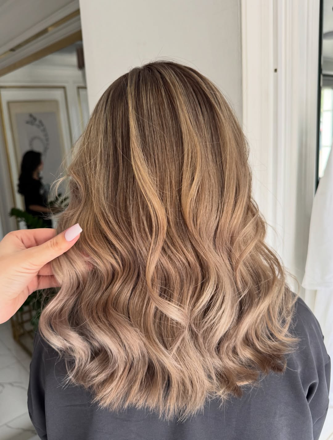 Warm Honey Blonde Balayage With Beachy Waves