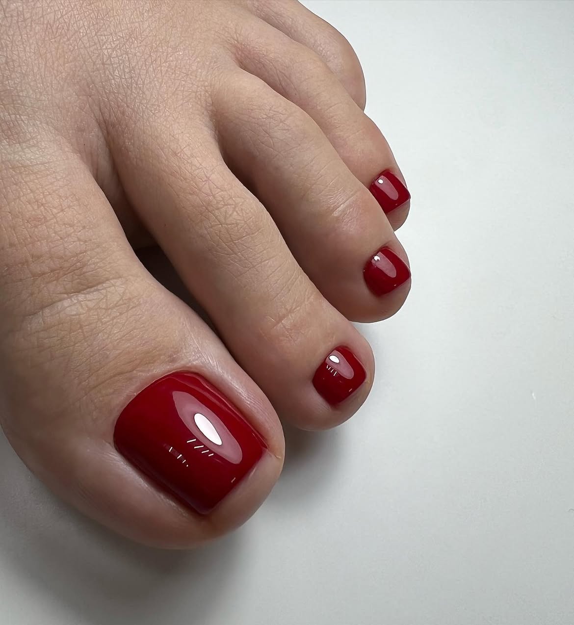 Classic Red High-Gloss Pedicure