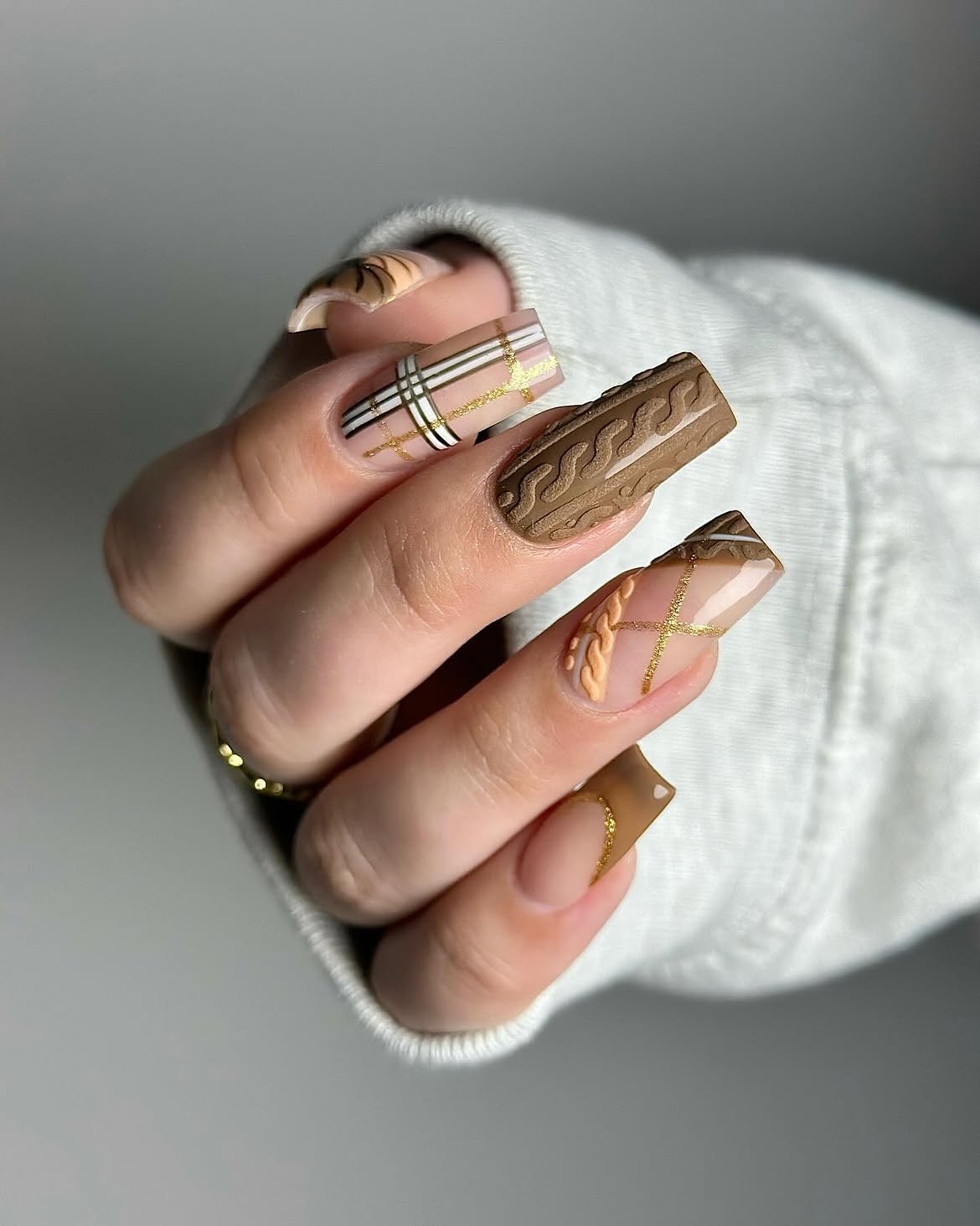 Cozy Knit Plaid Fall Sweater Nails