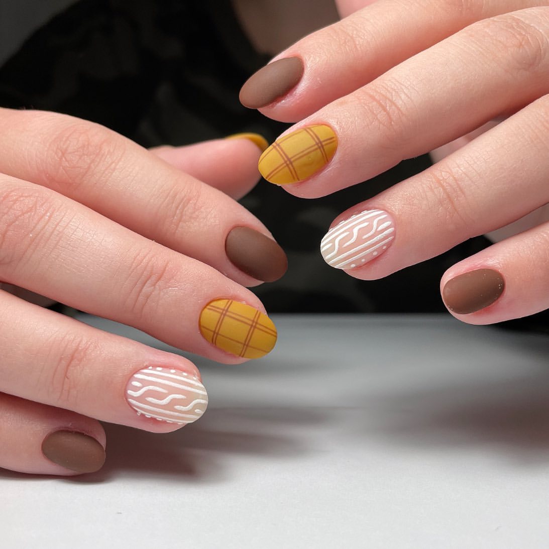 Cozy Plaid & Cable Knit Matte Oval Nails
