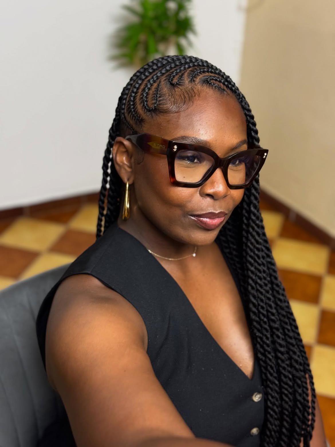 Elegant Braids With Defined Edges