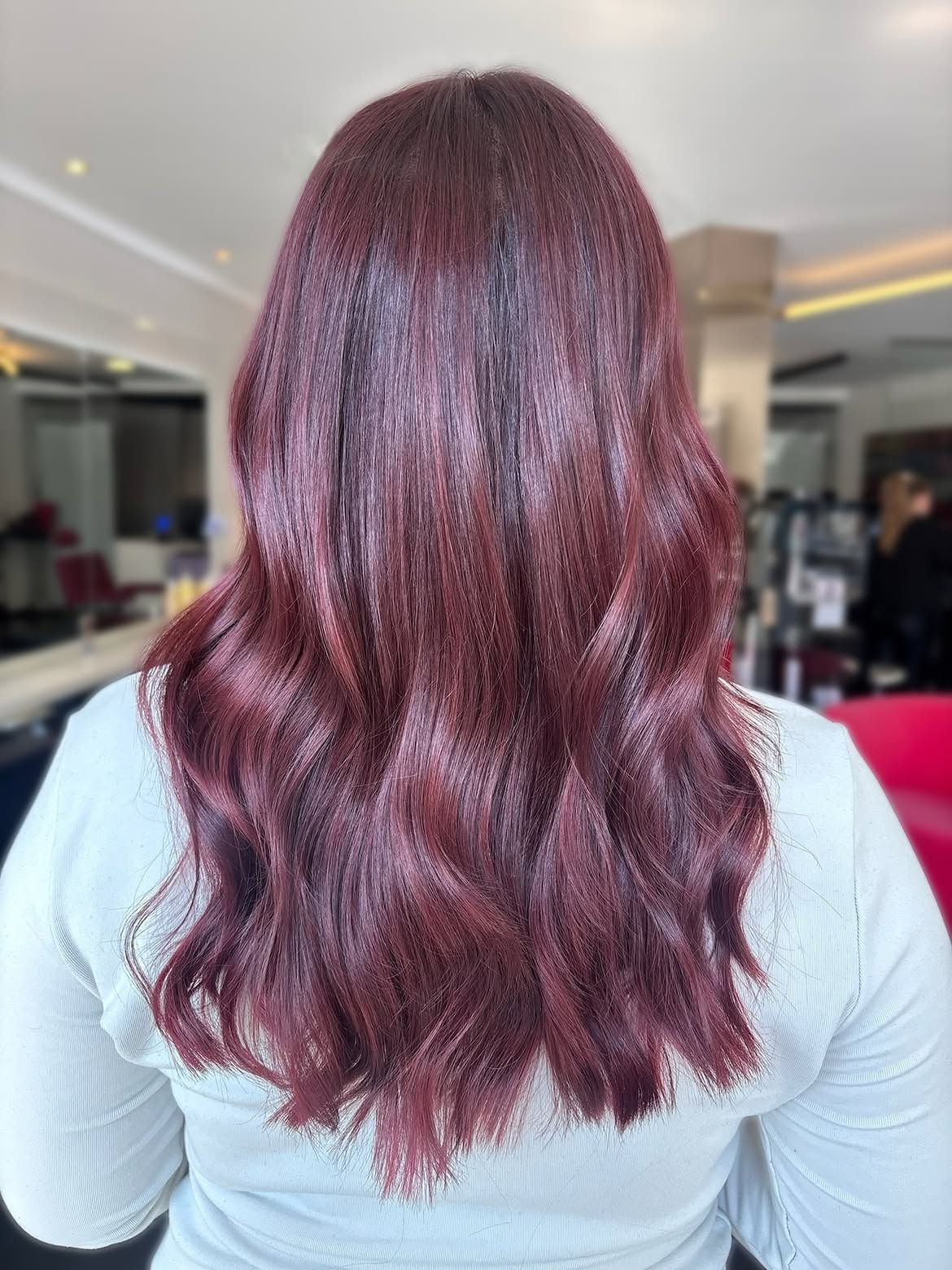 Rich Cherry Cola Waves With Subtle Dimension