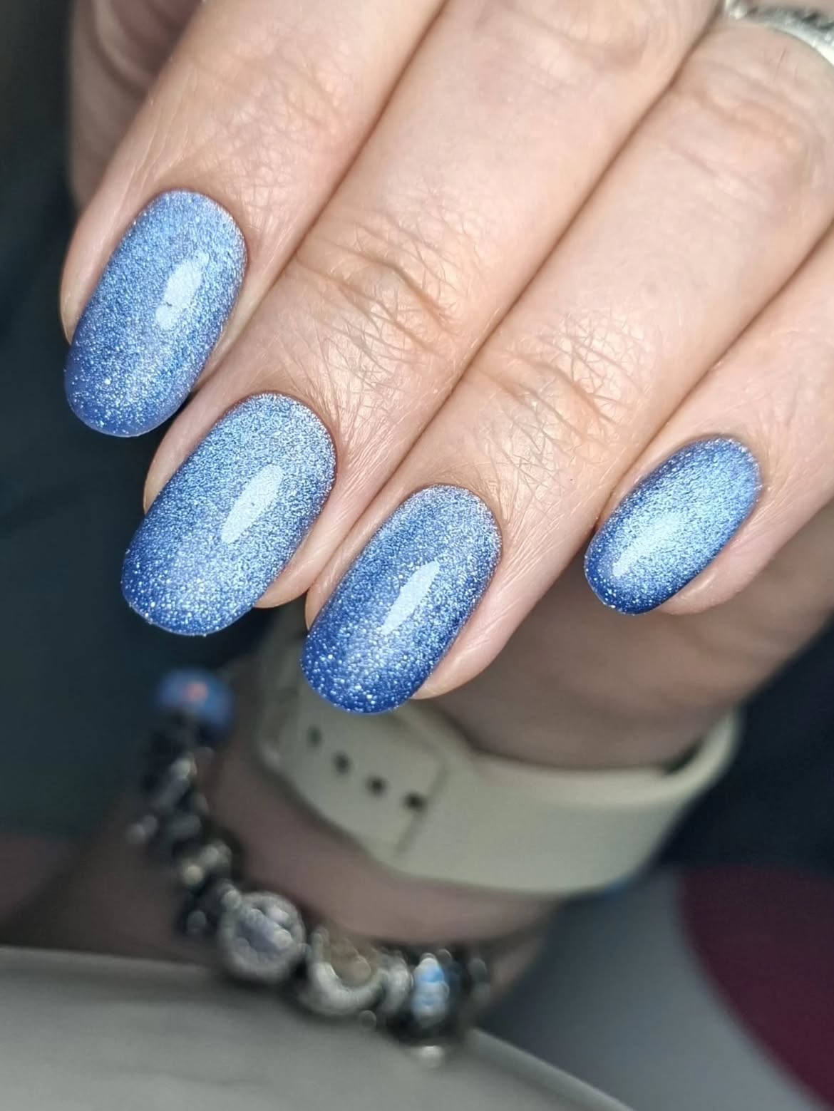 Sparkling Blueberry Cat Eye Oval Nails