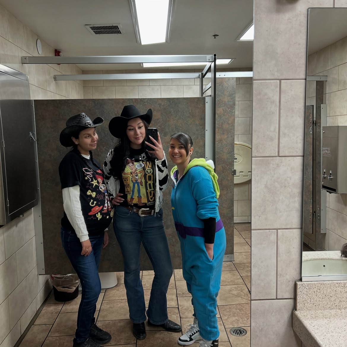 Toy Story Trio Halloween Costume Inspo
