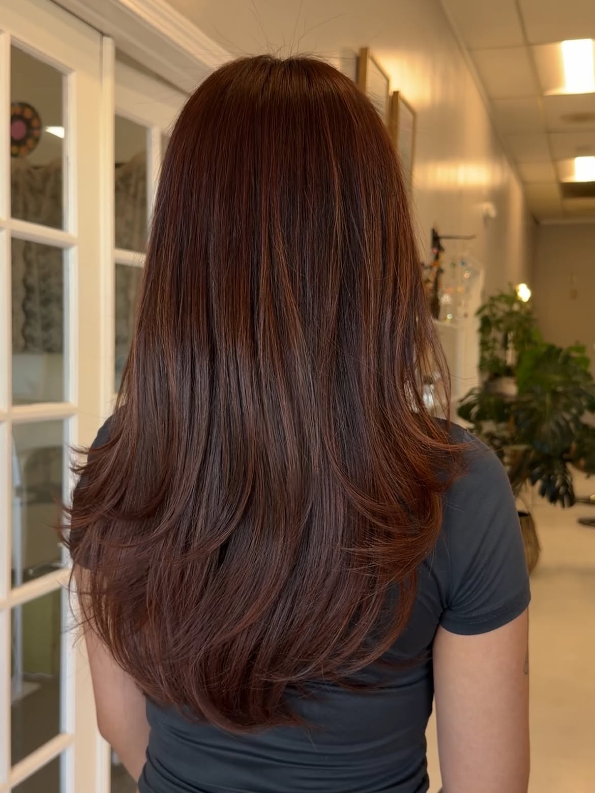 Warm Cinnamon Brown Layered Mid-Length Cut