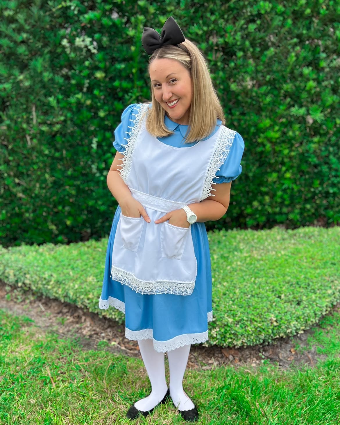 Whimsical Alice In Wonderland Halloween Costume